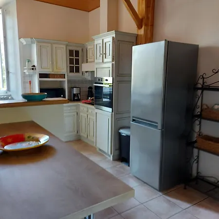 Casa vacanze The Commanderie Grand Gite10 Kms From Puy Du Fou Mauleon