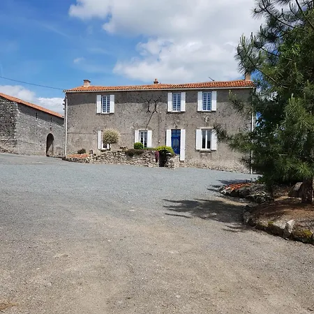 The Commanderie Grand Gite10 Kms From Puy Du Fou Casa vacanze Mauleon